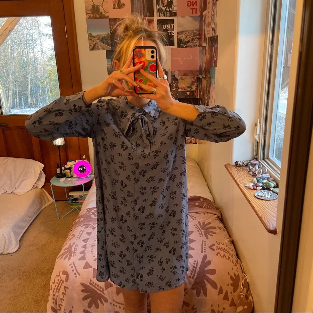 Forever 21 blue button up collared dress